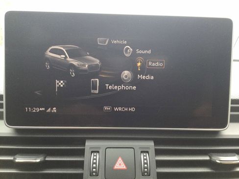 Used 2018 Audi Q5 2.0T Premium Plus w/ Premium Plus Package image 24