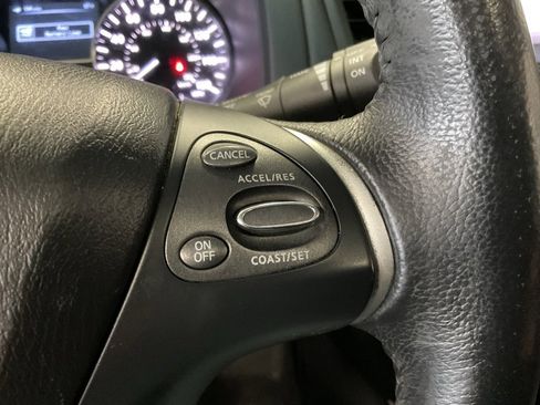 Used 2013 Nissan Pathfinder Platinum w/ Platinum Premium Pkg image 13