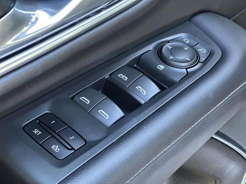 Used 2021 Chevrolet Tahoe Z71 image 21