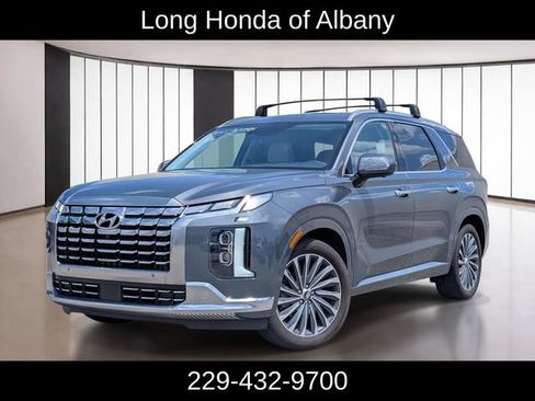 Used 2024 Hyundai Palisade Calligraphy FWD image 1