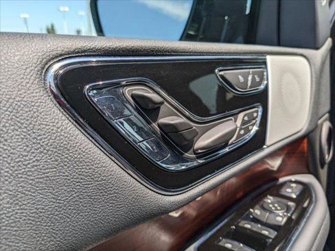 Certified 2023 Lincoln Navigator Reserve image 25