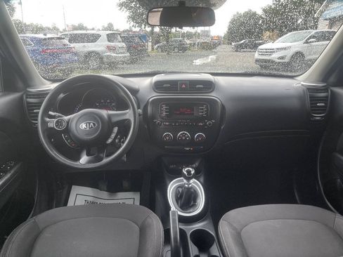 Used 2016 Kia Soul FWD image 15