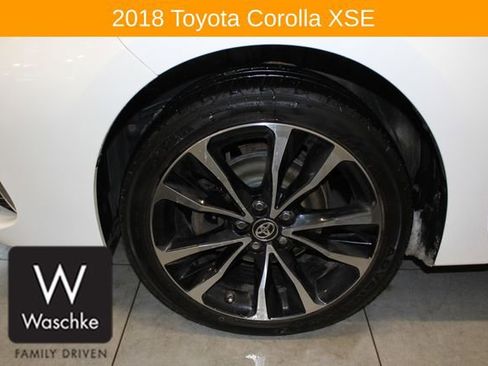 Used 2018 Toyota Corolla SE w/ Carpet Mat Package (TMS) image 11