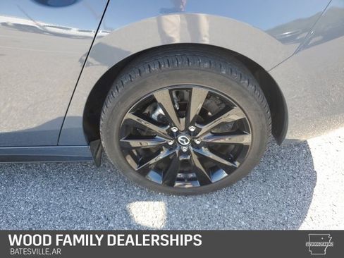 Used 2022 MAZDA MAZDA3 s image 10