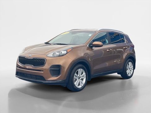 Used 2019 Kia Sportage LX w/ LX Popular Package FWD image 3