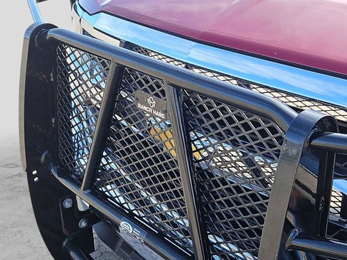 Used 2018 Chevrolet Silverado 1500 LT w/ Texas Edition image 13