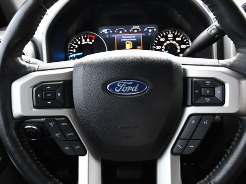 Used 2017 Ford F150 Lariat image 7