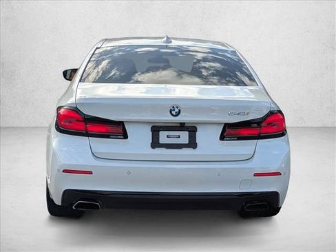 Used 2023 BMW 540i w/ Premium Package image 5