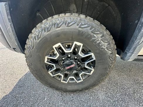 Used 2026 GMC Sierra 2500 AT4X AWD/4WD image 4