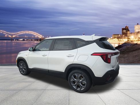 New 2026 Kia Seltos LX image 3