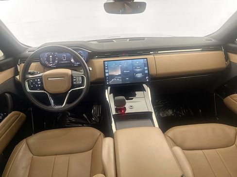 Certified 2025 Land Rover Range Rover Sport SE AWD/4WD image 22