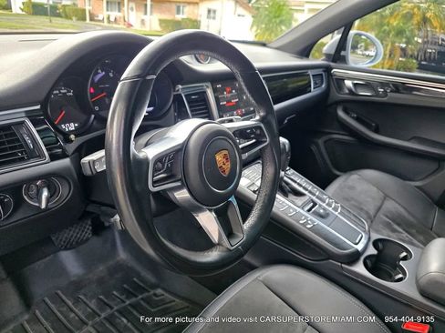 Used 2018 Porsche Macan Sport Edition image 23