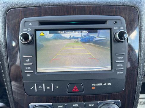 Used 2016 Chevrolet Traverse LT image 22