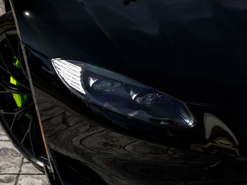 Used 2023 Aston Martin V8 Vantage Coupe image 14