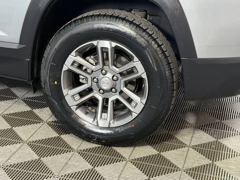 Used 2025 GMC Terrain Elevation AWD/4WD image 13