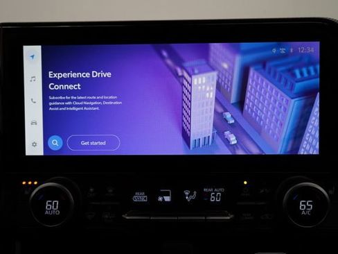 Used 2023 Toyota Highlander XSE image 29