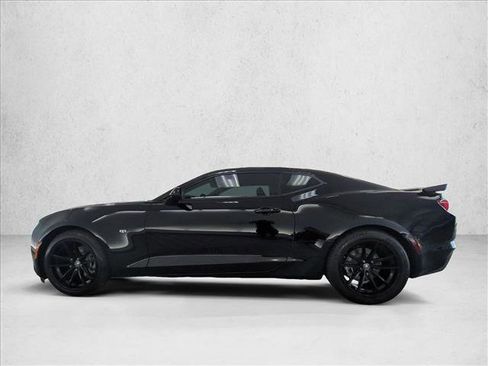 Used 2023 Chevrolet Camaro LT RWD image 9