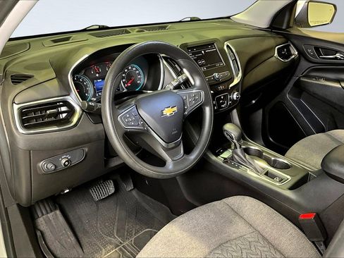 Used 2022 Chevrolet Equinox LT image 16