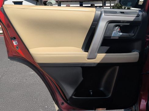Used 2022 Toyota 4Runner SR5 Premium w/ Moonroof Package RWD image 23