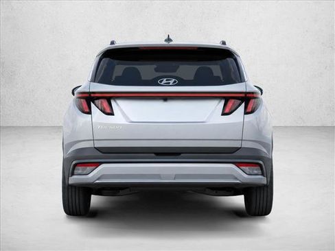 Used 2025 Hyundai Tucson SEL FWD image 6