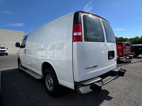 Used 2024 GMC Savana 2500 w/ Driver Convenience Package RWD image 3