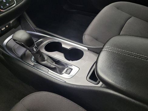 Used 2022 Chevrolet Malibu LT FWD image 26