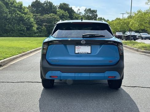 Certified 2025 Nissan Kicks SR FWD image 6