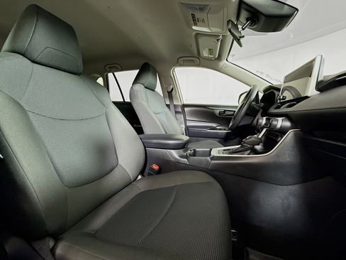 Certified 2025 Toyota RAV4 LE AWD/4WD image 24