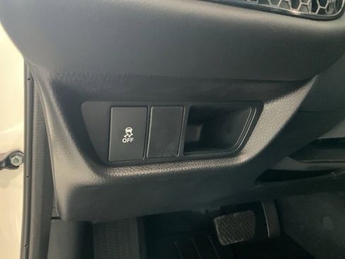 New 2026 Honda HR-V LX image 7