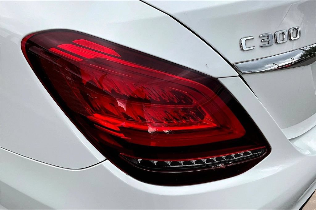 Used 2019 Mercedes-Benz C 300 Sedan image 23