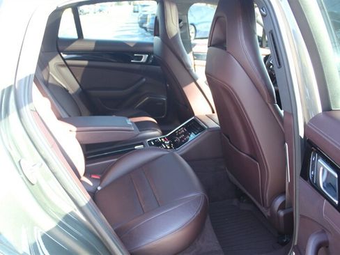 Used 2022 Porsche Panamera 4 AWD/4WD image 18