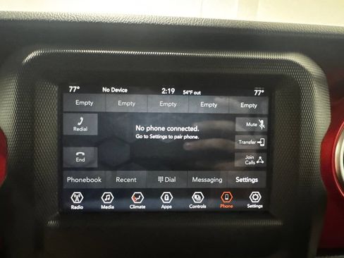 Used 2021 Jeep Wrangler Unlimited Rubicon w/ Xtreme Recon 35" Tire Package AWD/4WD image 26