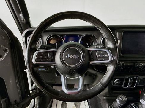 Used 2021 Jeep Wrangler Unlimited Sahara w/ Cold Weather Group image 11