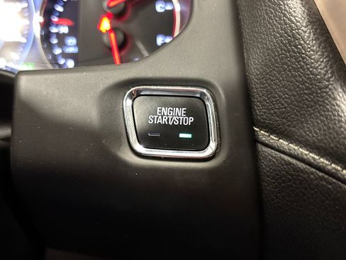 Used 2019 GMC Acadia Denali w/ Technology Package FWD image 46