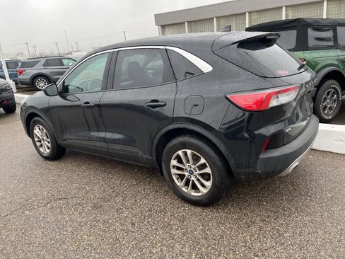 Certified 2022 Ford Escape SE image 10