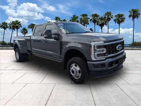 Used 2026 Ford F350 Platinum AWD/4WD image 2