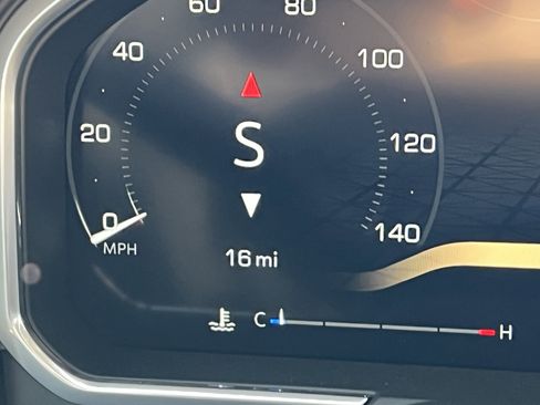 New 2026 GMC Sierra 3500 Denali w/ Denali Reserve Package image 23