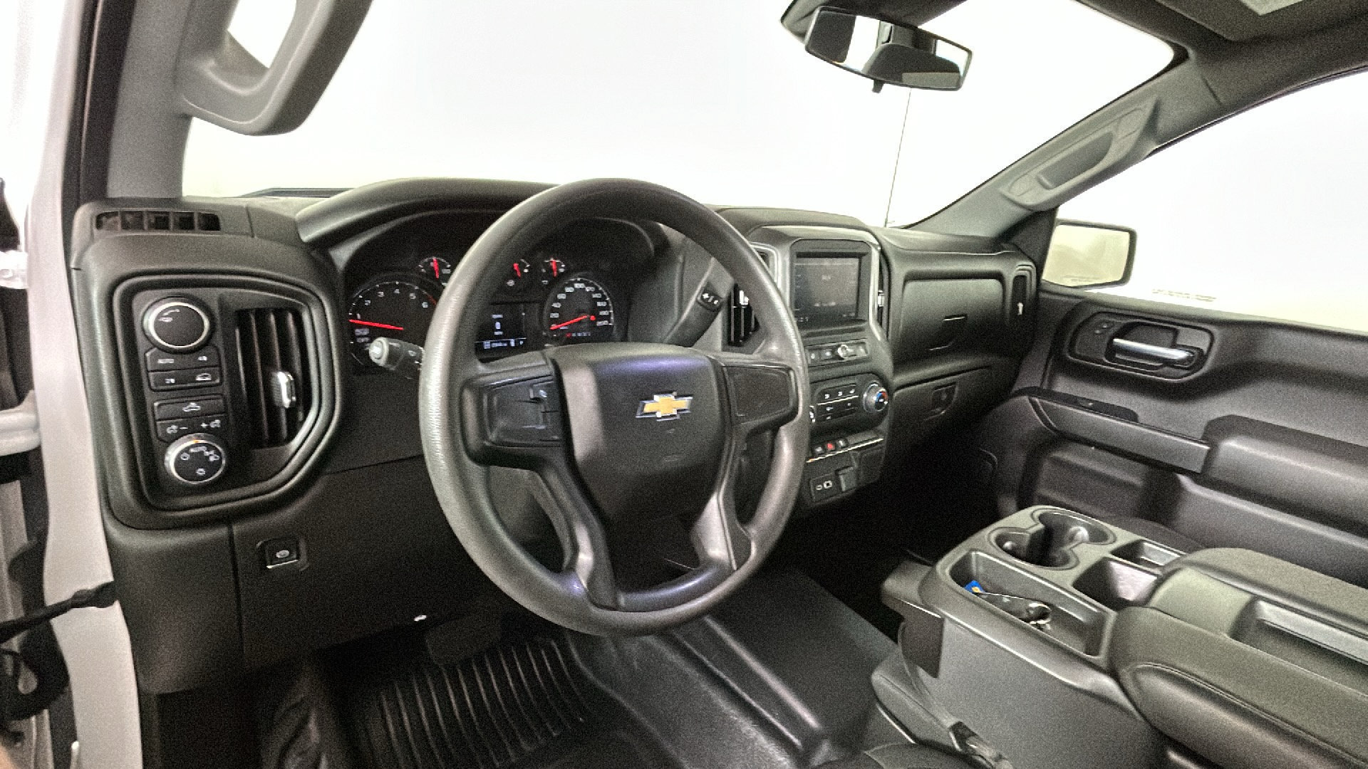 Used 2022 Chevrolet Silverado 1500 W/T w/ Trailering Package AWD/4WD image 16