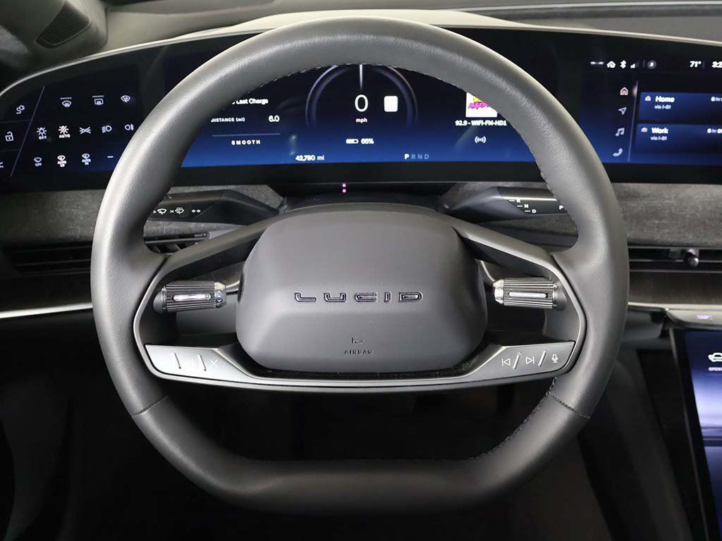 Used 2023 Lucid Air Pure AWD/4WD image 37
