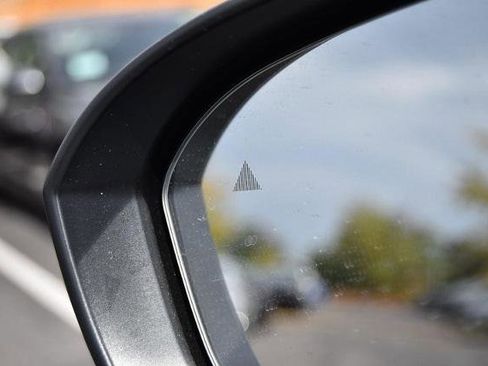 New 2026 Nissan Rogue S image 10