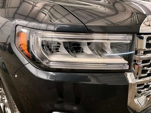 Used 2023 GMC Acadia Denali w/ Denali Technology Package AWD/4WD image 28