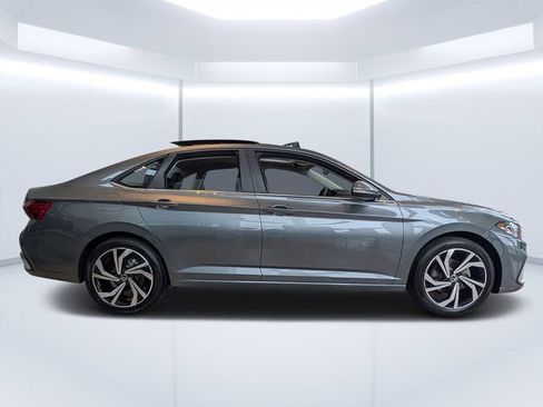 New 2026 Volkswagen Jetta SEL image 1