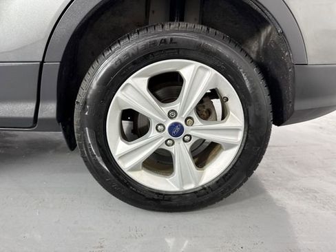 Used 2016 Ford Escape SE w/ Equipment Group 201A AWD/4WD image 6