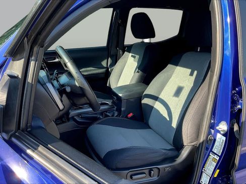 Used 2022 Toyota Tacoma TRD Off-Road w/ Technology Package RWD image 8