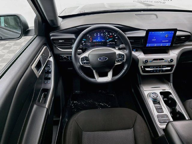 Used 2023 Ford Explorer XLT RWD image 21