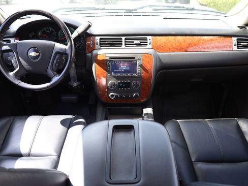 Used 2008 Chevrolet Silverado 3500 LTZ AWD/4WD image 18