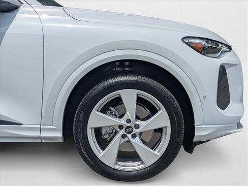 New 2025 Audi Q5 Premium Plus w/ Premium Plus image 20
