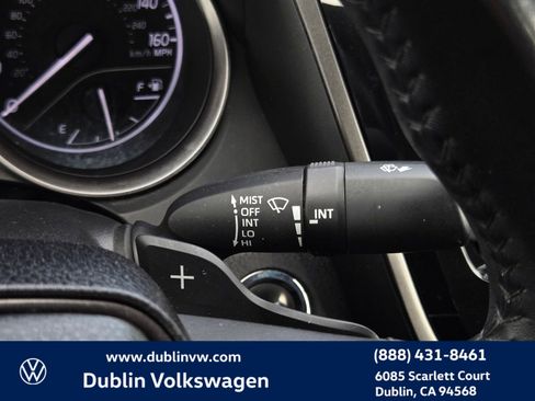 Used 2023 Toyota Camry SE image 21