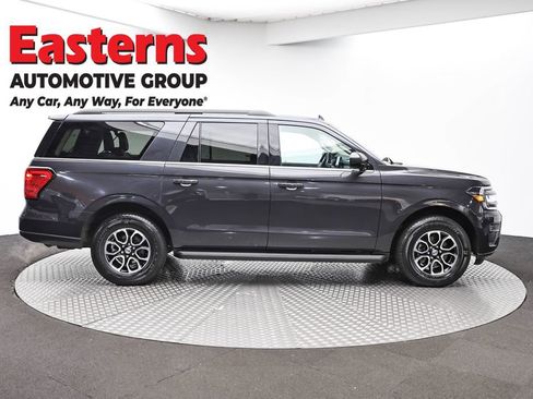 Used 2024 Ford Expedition Max XLT RWD image 4