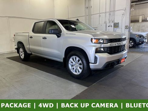 Used 2022 Chevrolet Silverado 1500 Custom w/ Safety Confidence Package AWD/4WD image 1